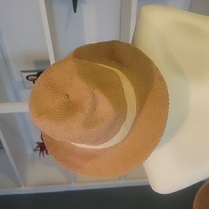 Adjustable gap sunhat